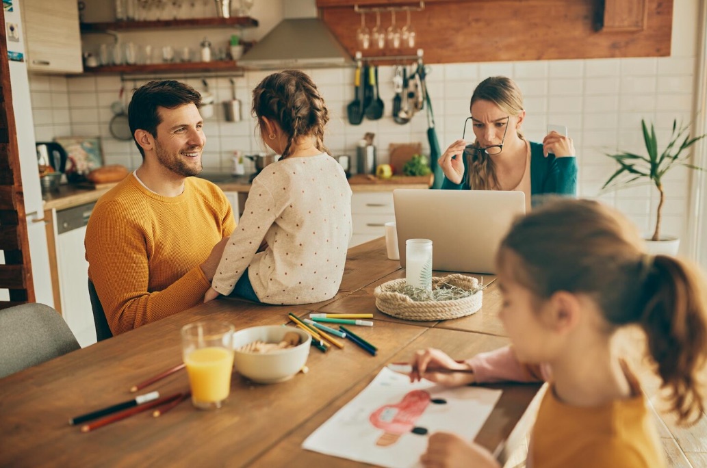 Famiglia italiana organizza spostamenti con serenità